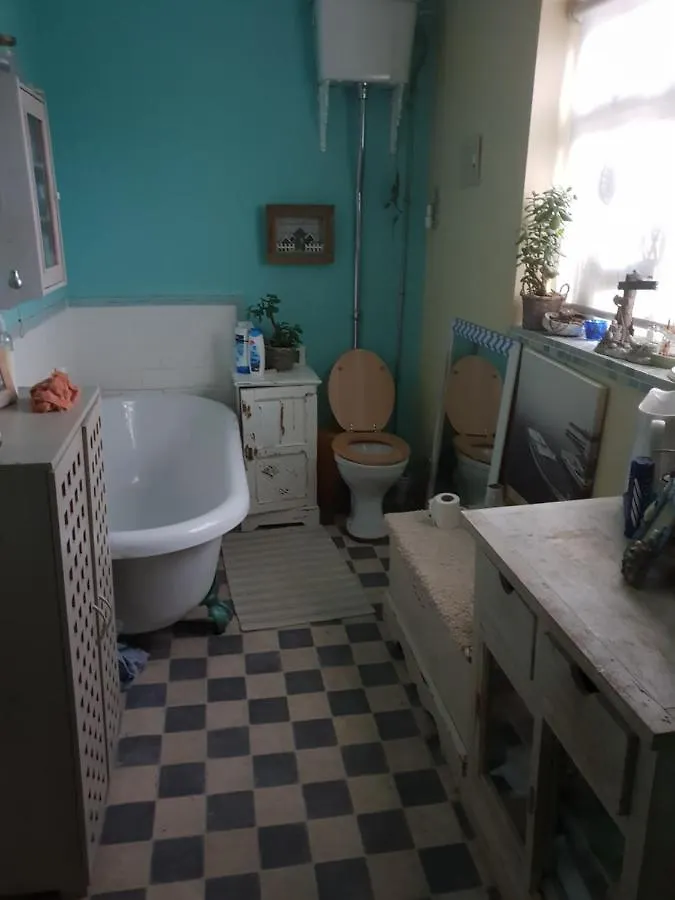 Homestay Le Studio Attic , Fridge Tv Microwave, Chester